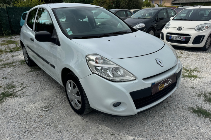 RENAULT CLIO III SOCIETE