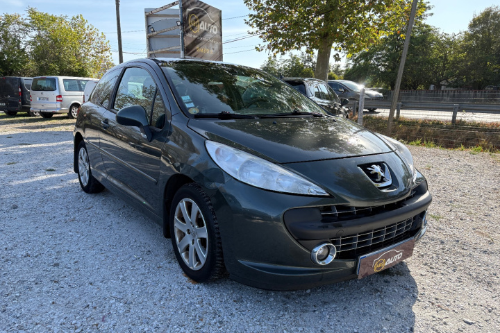 PEUGEOT 207