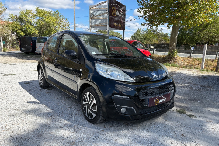 PEUGEOT 107