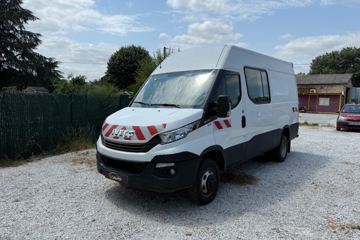 IVECO DAILY CHASSIS DBLE CABINE