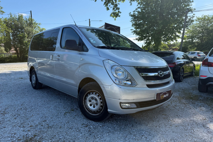 HYUNDAI H-1 VAN