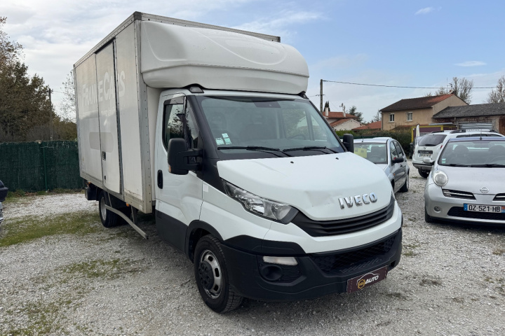 IVECO DAILY FOURGON